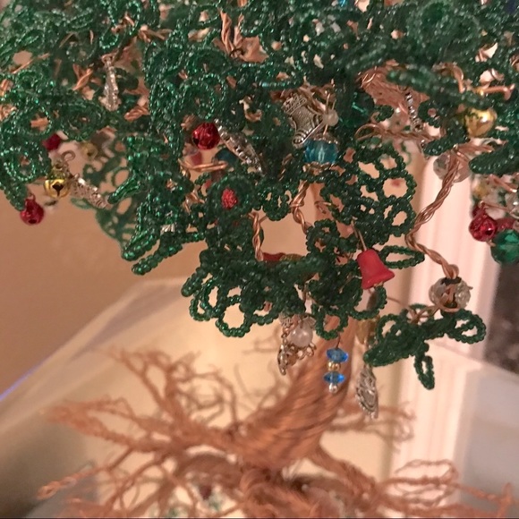 Sale Festive decorative tree  (20%=$99) lowest price ever (excluding cou… - Picture 4 of 6